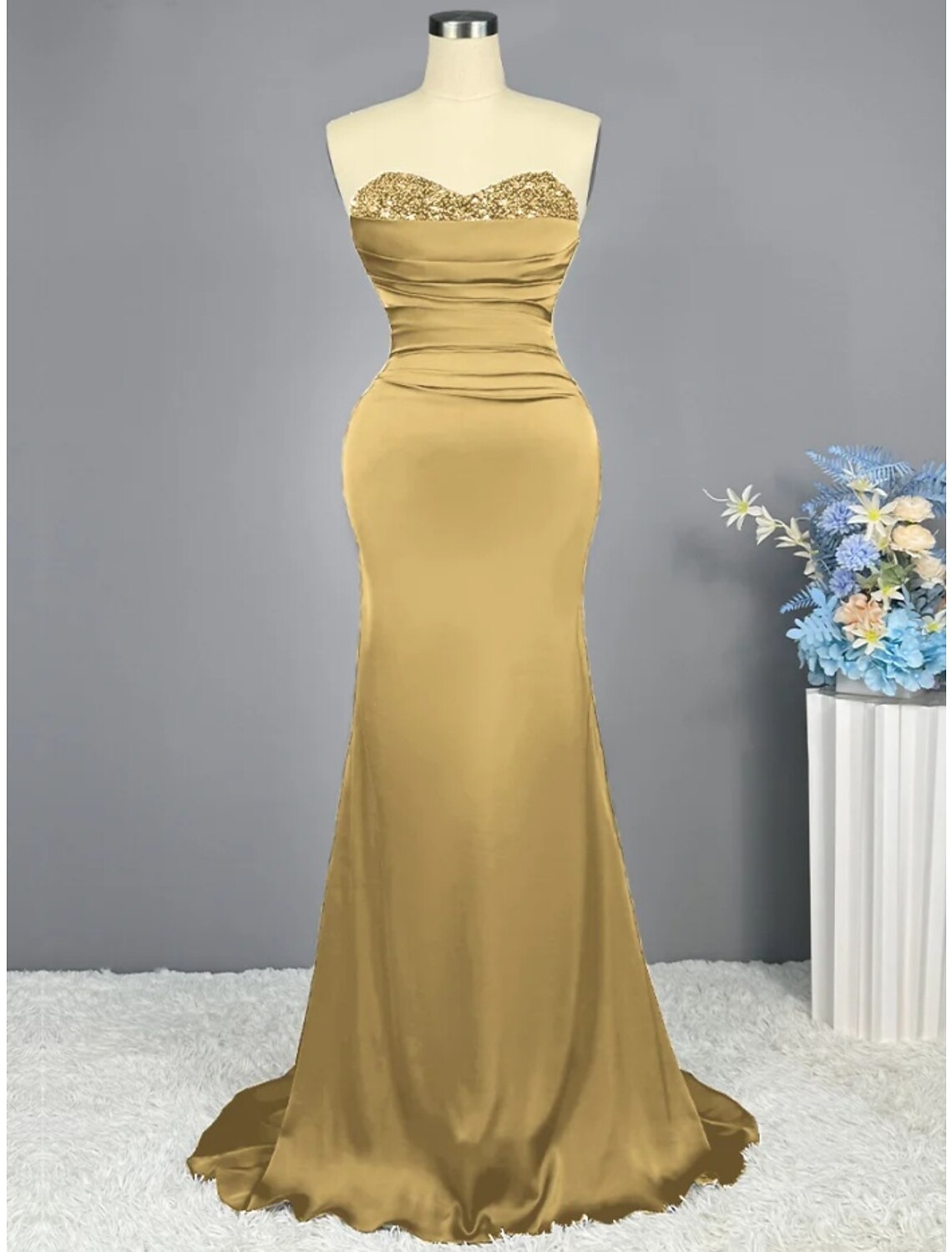 A-Linie Abendkleid Elegantes Kleid Formale Schleppe / Pinselschleppe Weihnachten Rot Grün Kleid Ärmellos Herzausschnitt Kunstseide mit Falten Geraffte Pailletten